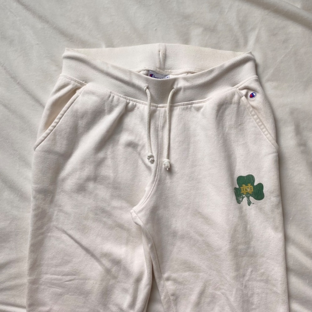 Notre Dame cream shamrock drawstring Champion sweatpants - Picture 3 of 7